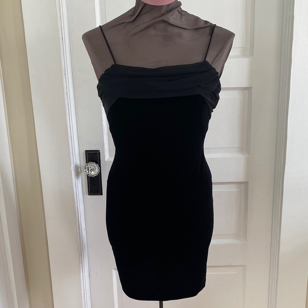 Betsy & Adam Evening Glam Black Velvet Bodycon Dress Sheer‎ Detail Y2K size 4